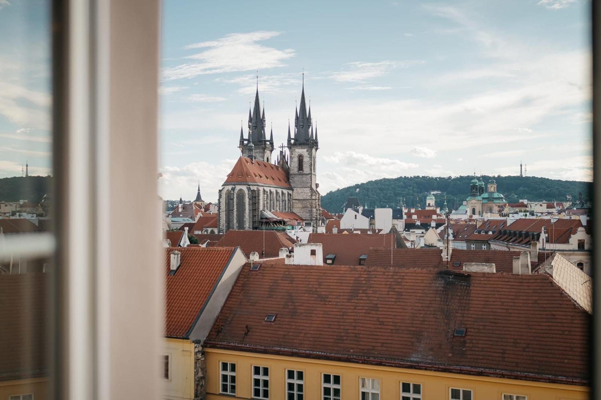 Dot 3 Bdr Apartment With Tyn Cathedral View & Ac Prag Exteriör bild