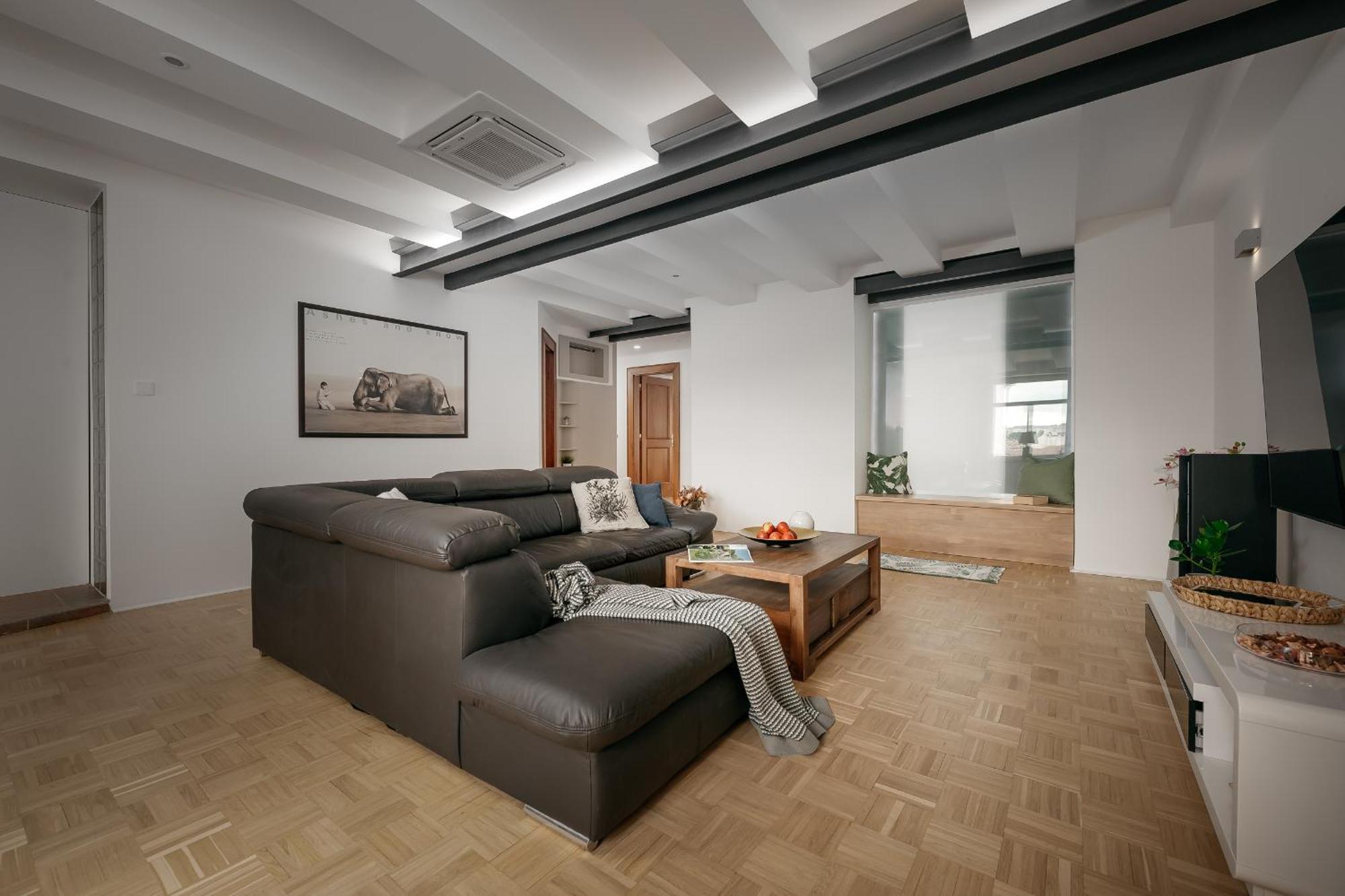 Dot 3 Bdr Apartment With Tyn Cathedral View & Ac Prag Exteriör bild