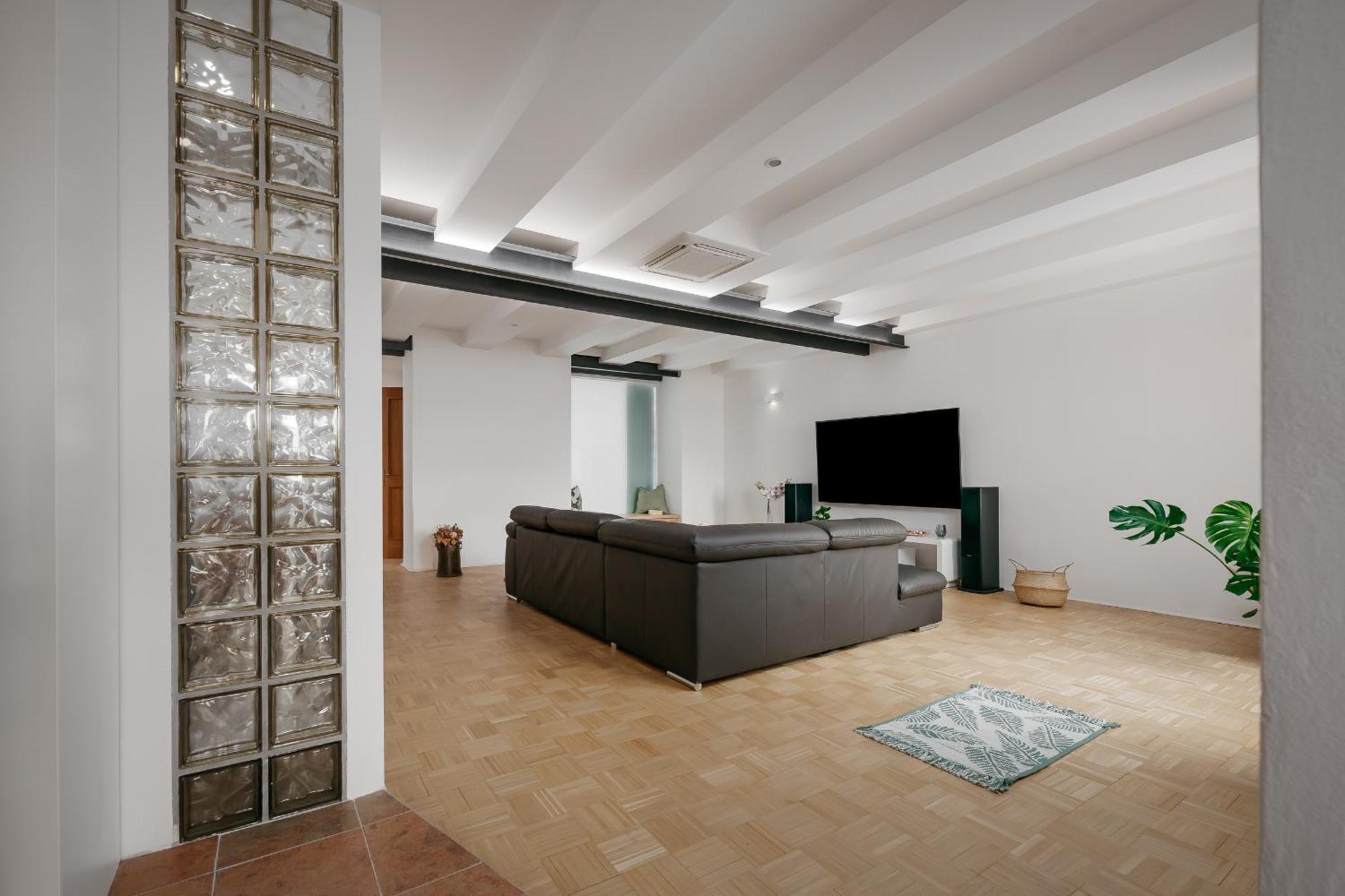 Dot 3 Bdr Apartment With Tyn Cathedral View & Ac Prag Exteriör bild